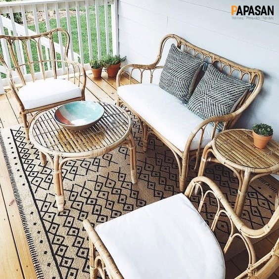 Việc sở hữu bộ bàn ghế mây khiến không gian nhà bạn trở nên “xanh “ hơn rất nhiều