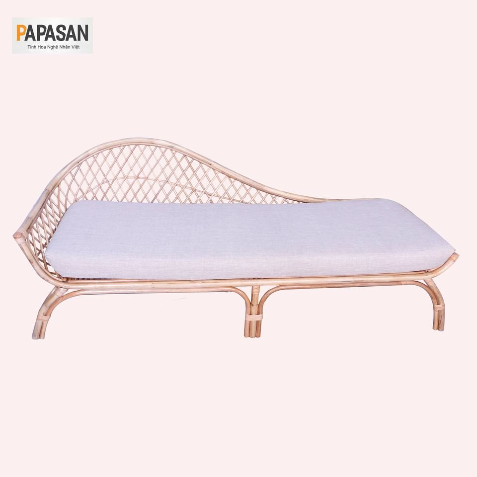 Chọn mua ghế đọc sách thư giãn với vẻ đẹp sang trọng của sofa mây S48 bất chấp thời gian